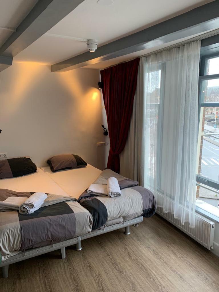 Hotel Restaurant Old Bridge Amsterdam Bagian luar foto